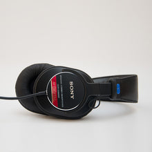 Load image into Gallery viewer, SONY MDR-CD900ST Studio Monitor Stereo Headphones CD900ST
