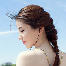 Load image into Gallery viewer, Philips SHE4205 Flite Hyprlite In-Ear Headphone with Mic
